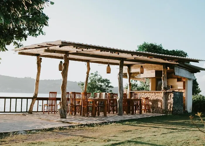 Dini D\'Nusa Lembongan